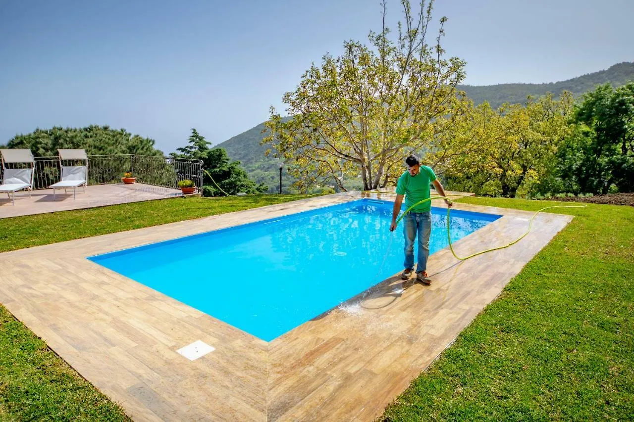 Villa Lavanda チェファル